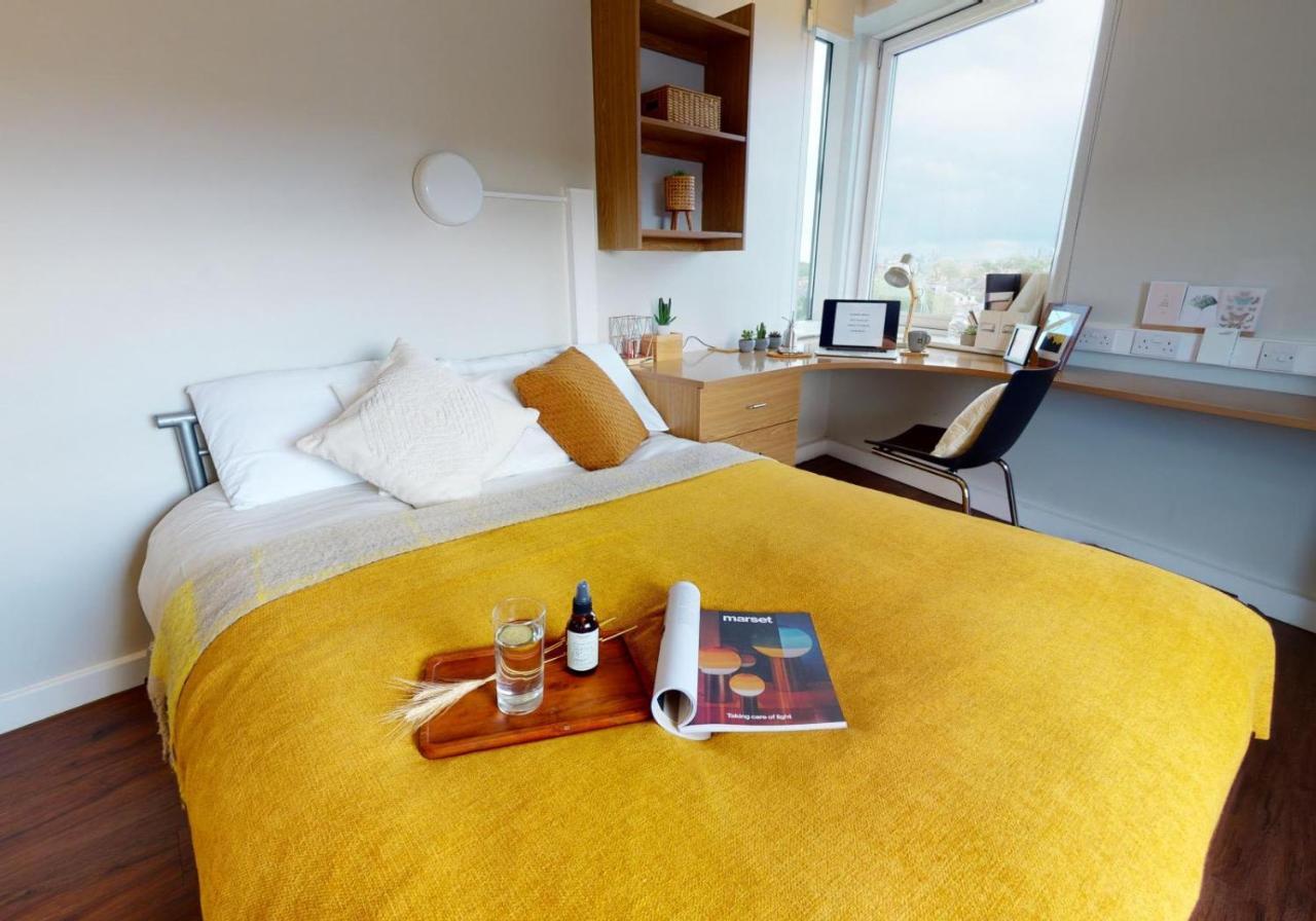 Private Bedrooms With Shared Kitchen And Studios At Iq Tufnell House In Londen Buitenkant foto